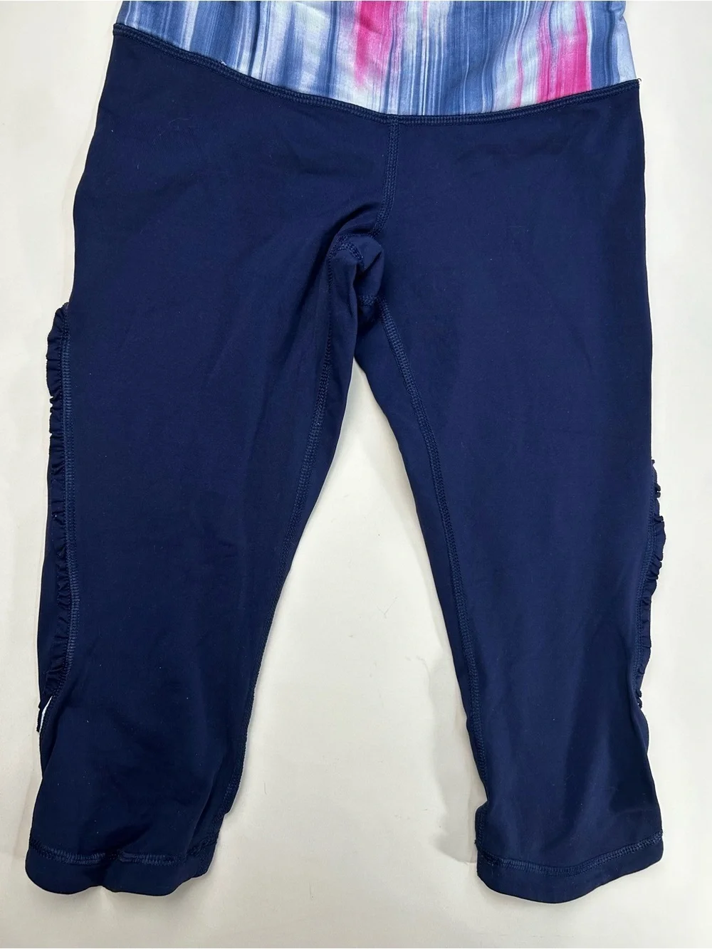 lululemon athletica Navy Capri Leggings with Multicolor Waistband size 2